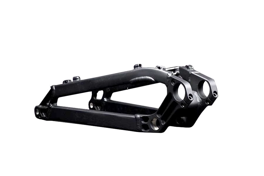 TRIANGLE ARRIERE SUPREME DH V1 BLACK, ENTRAXE 135 Mm, 2006 3 TRIANGLE ARRIERE SUPREME DH V1 BLACK, ENTRAXE 135 Mm, 2006