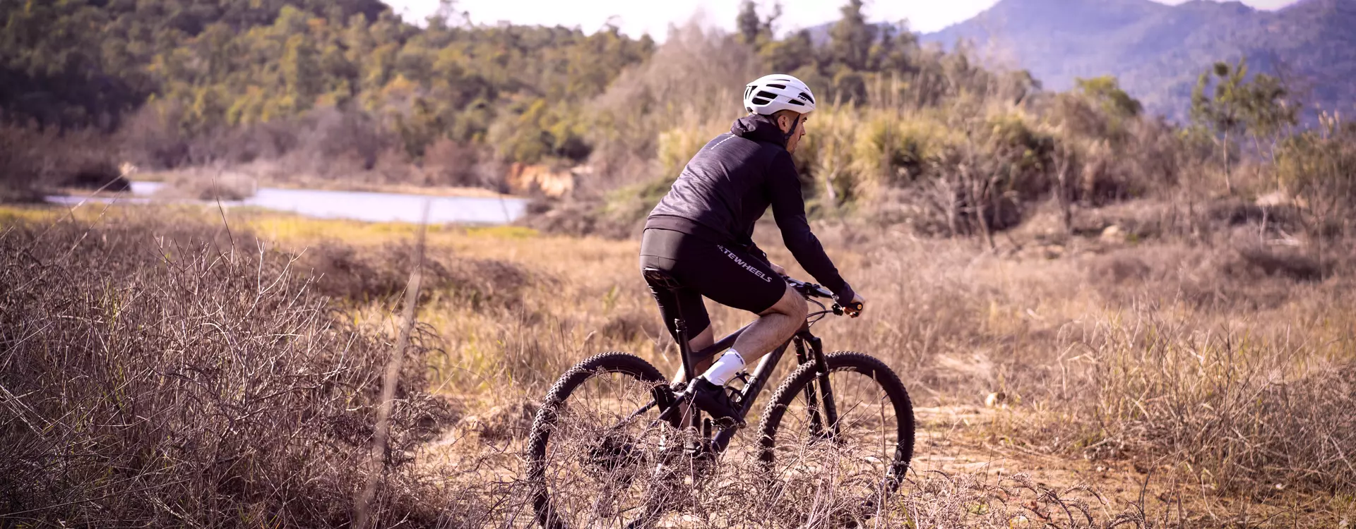 PIECES DE CADRE Boutique 2 PIECES DE CADRE Boutique -PIECES DE CADRE Boutique 0012445